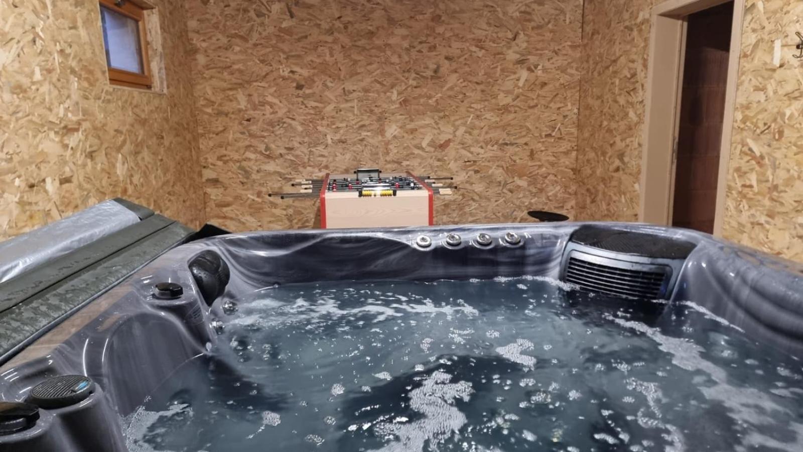فيلا Les Randogodilleurs Avec Jacuzzi A 2Kms Des Pistes Et 350M Du Theatre Du Peuple ! بوسانغ المظهر الخارجي الصورة